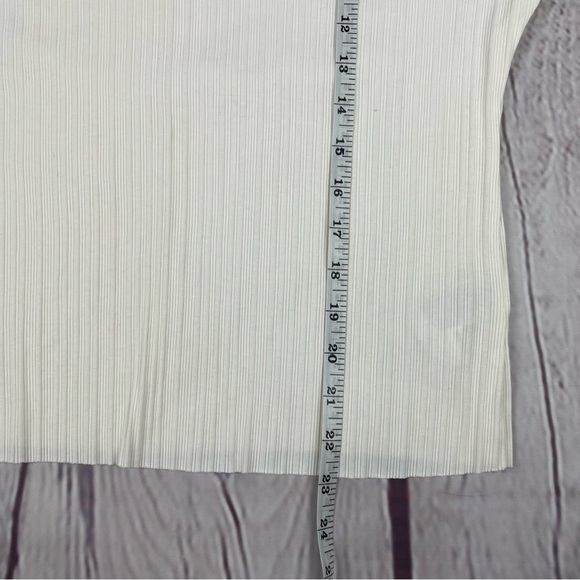 Forever 21 Bite Me Embroidered T Rex Dinosaur Top Cream Green Size XL - Picture 6 of 10